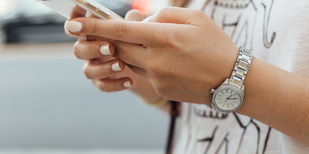 5 Reasons to Use SMS Marketing to Boost Your Business